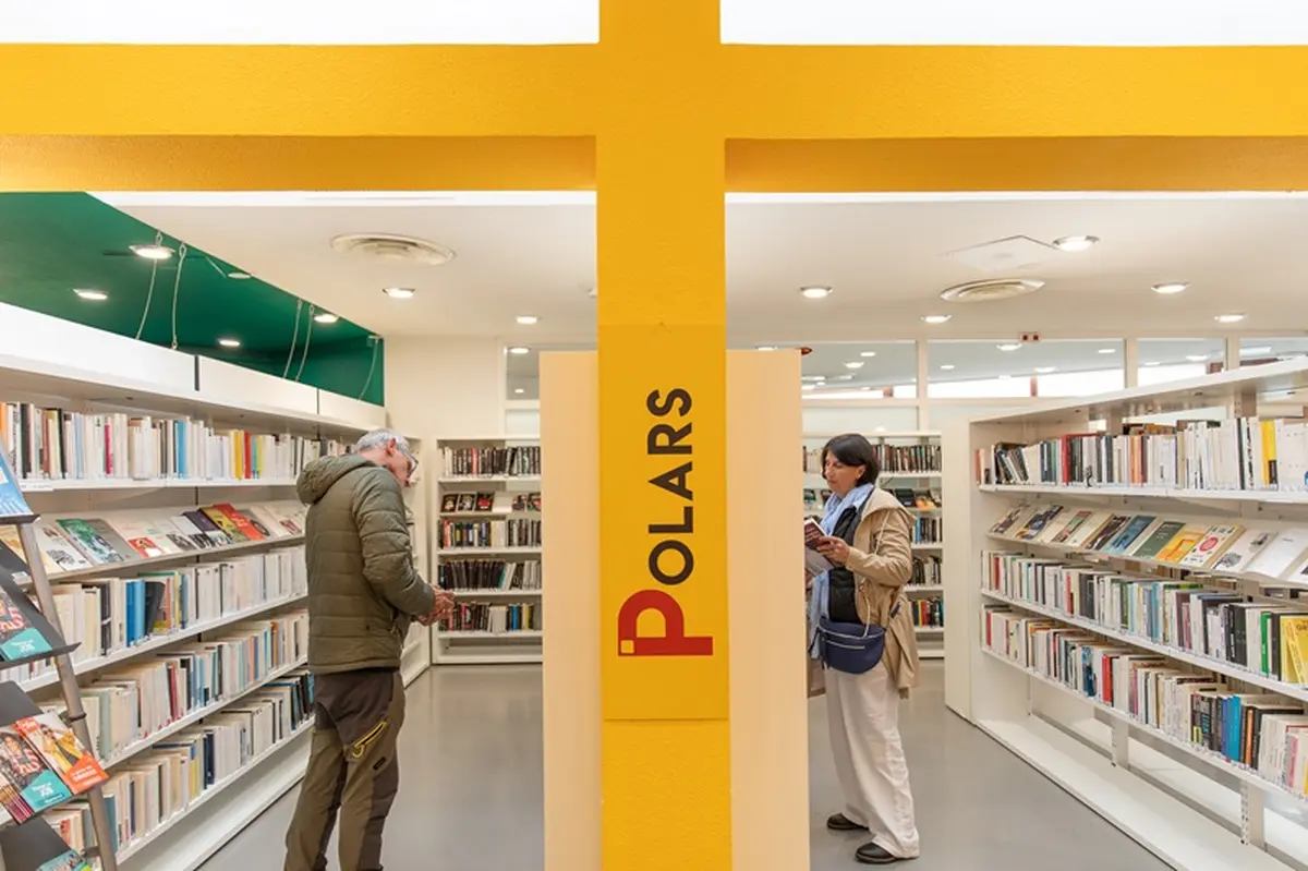 Café littéraire à la plage