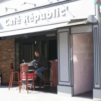 Café Republic' &copy; jds