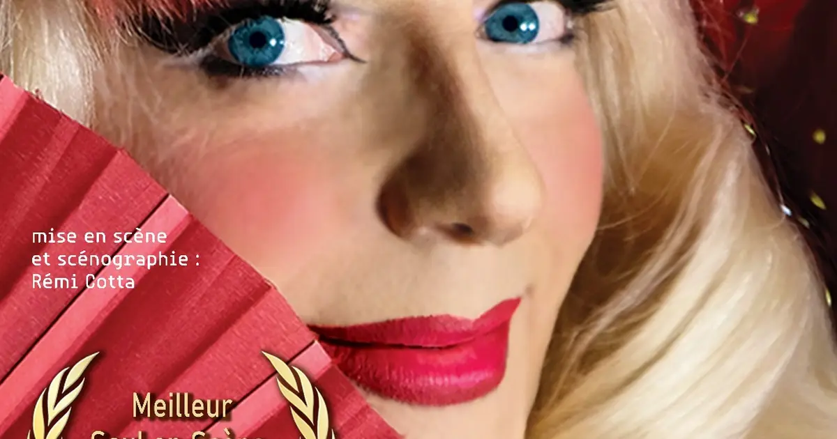 Café Théâtre Côté Rocher - Carolina dans "Différente"