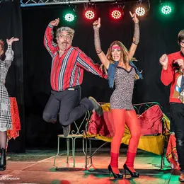Café Théâtre Côté Rocher  Sous le sapin les emmerdes