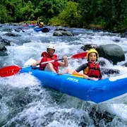 Canöe rafting sur la rivière des Marsouins à St Benoit (974)
