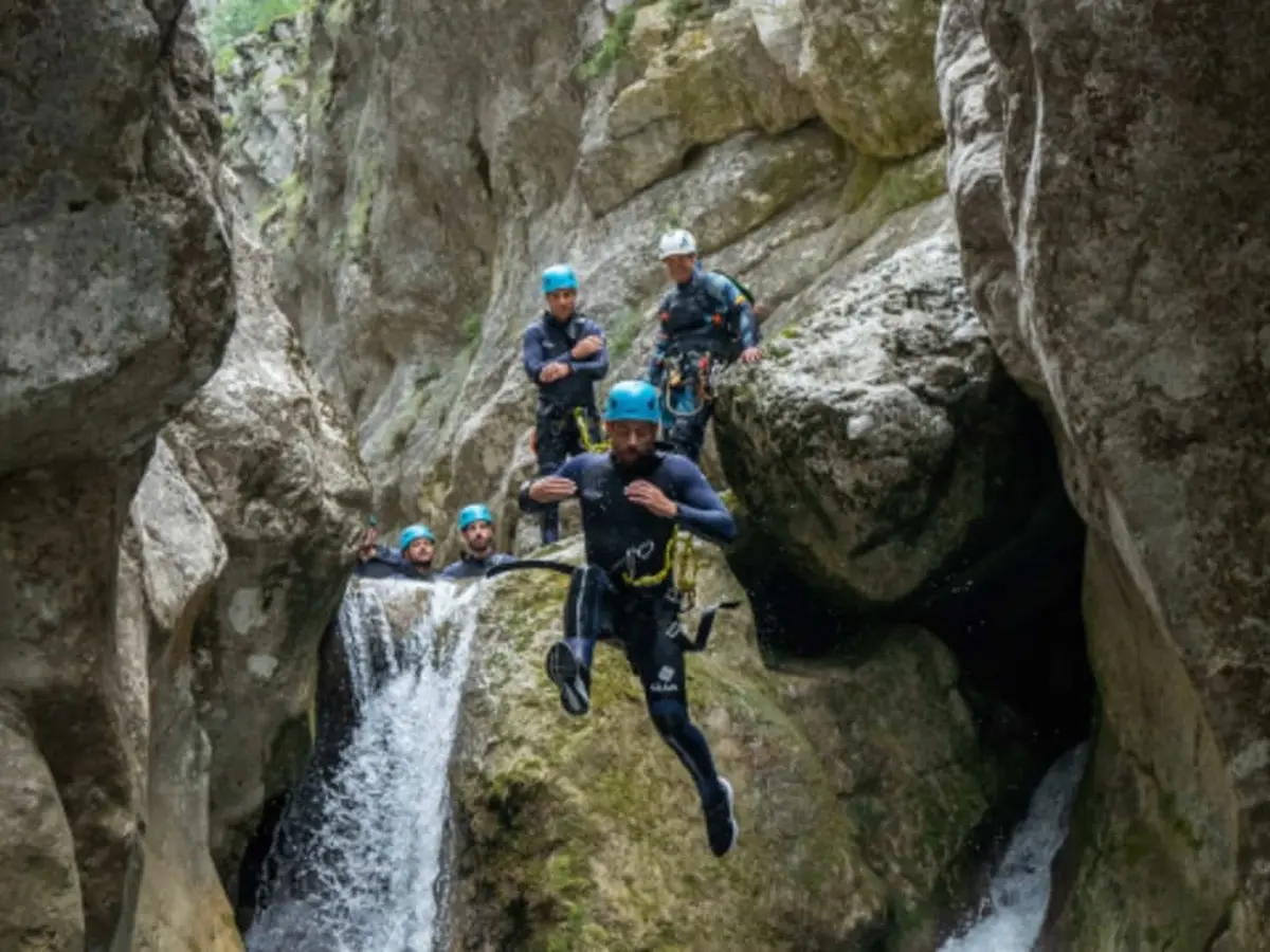 Canyoning au Canyon de la Clue de Saint Auban dans l'Esteron