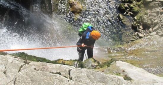 Canyoning au canyon de la Doria &agrave; Saint-Jean-d'Arvey (73)