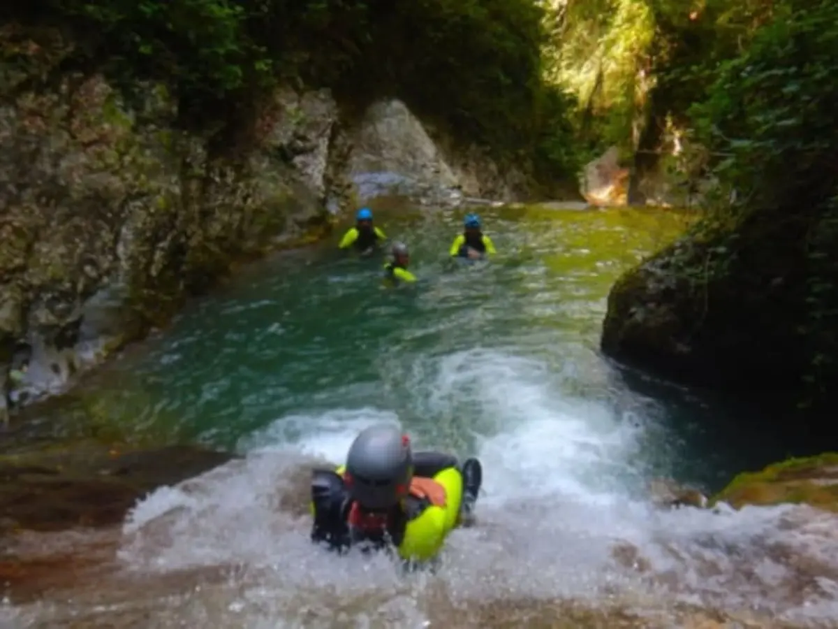 Canyoning au canyon des Ecouges Bas &agrave; la 1/2 journ&eacute;e &agrave; Saint-Gervais (38)