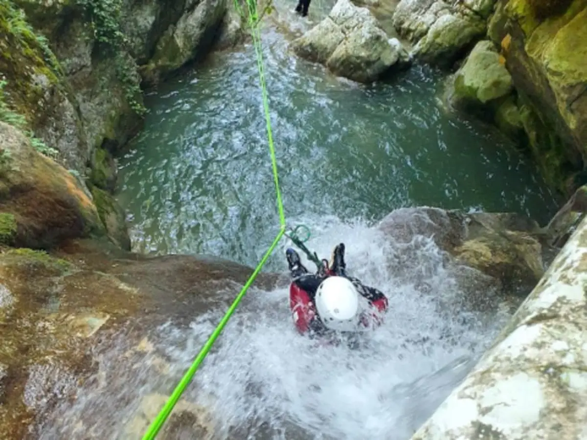 Canyoning au canyon du Versoud depuis La Rivière (38)