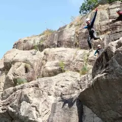 Canyoning dans le canyon Graine de rockeur en Lozère (48)