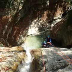 Canyoning découverte au canyon Eaux Rousses à Annecy (74)