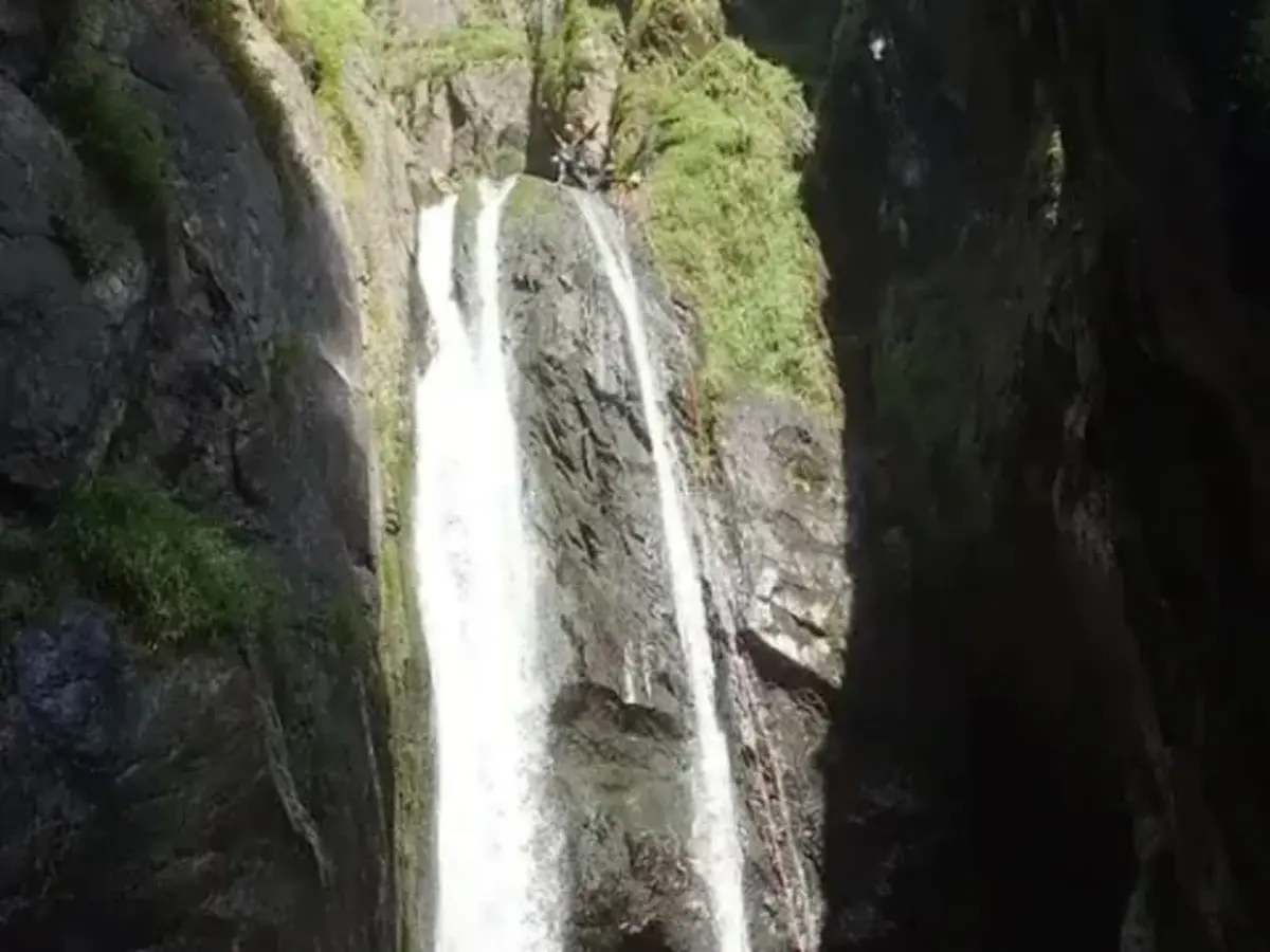 Canyoning intégral au canyon du Pussy à La Léchère (73)