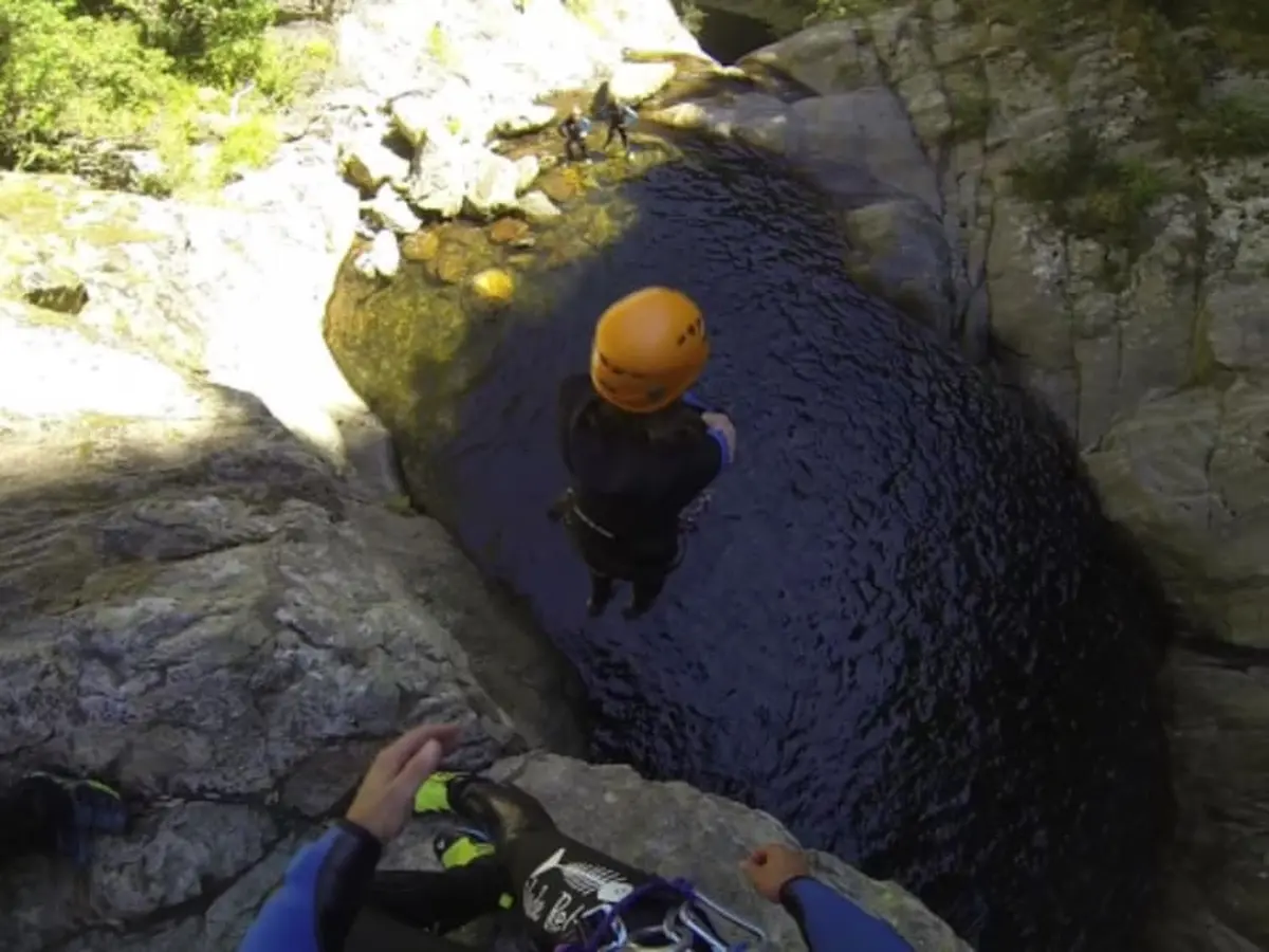 Canyoning sportif dans les Gorges de Llech (66)