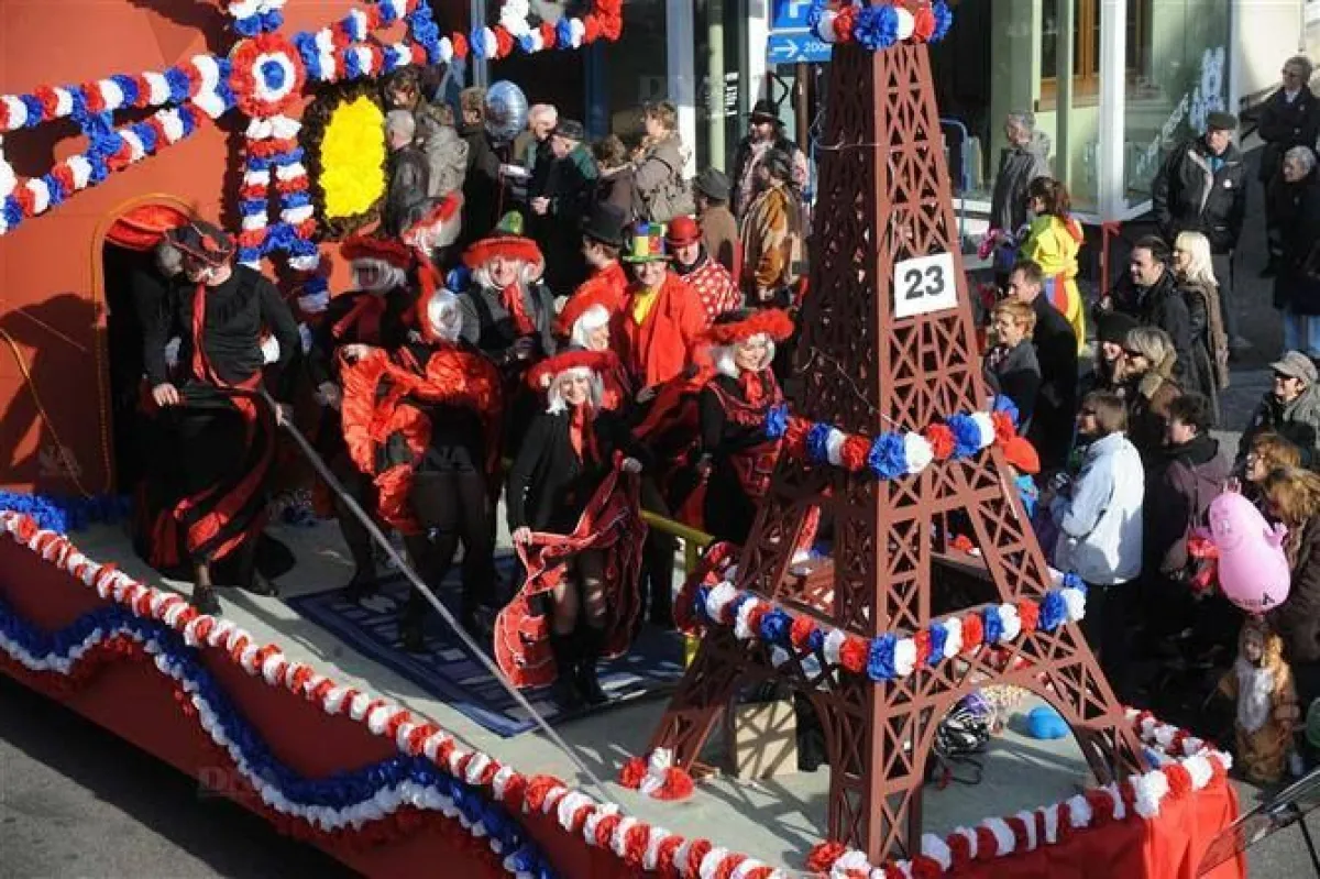 Les chars du Carnaval de Hoerdt !