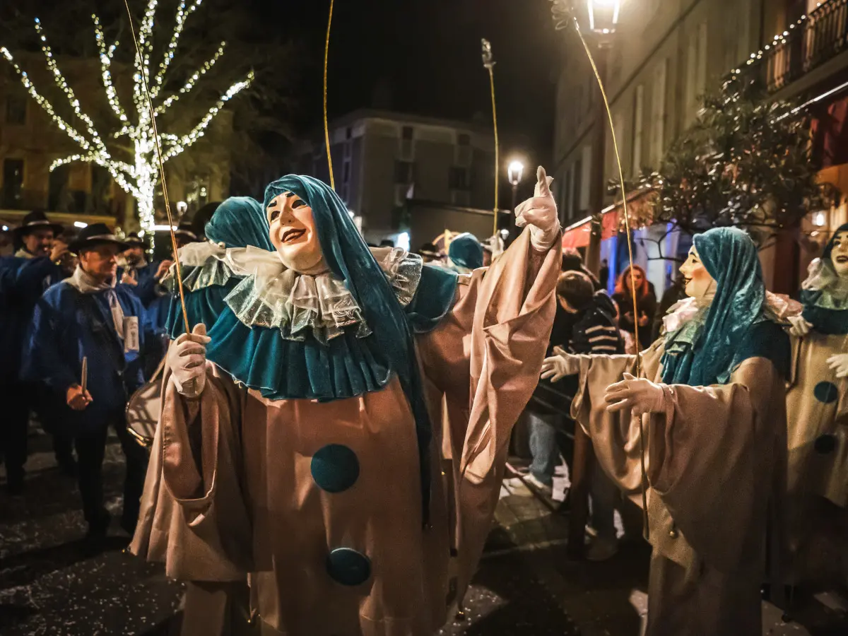 Carnaval De Limoux 2027 - Les Encantados  Et   Las Poupinetos
