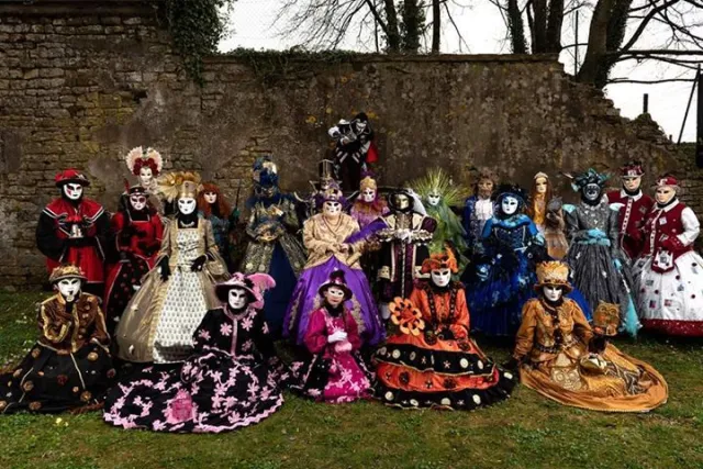 Les costumées de La LongoVénitienne, le carnaval vénitien de Longwy