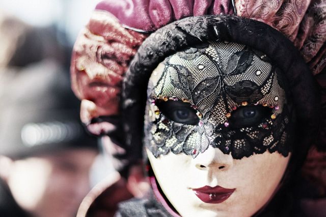 La beauté des costumés du Carnaval de Venise, à Rosheim