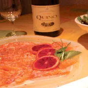 La recette du carpaccio de saumon à l’orange sanguine.