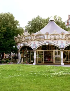 Carrousel du Champ de Mars