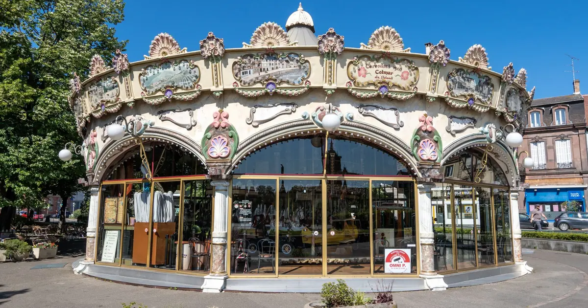 Carrousel du Champ de Mars