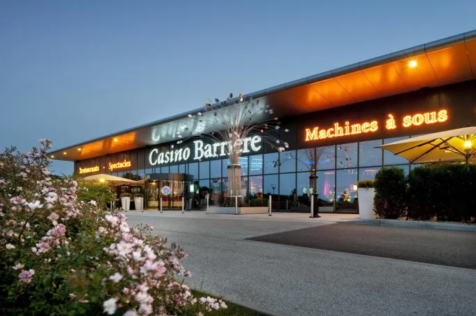 Le Casino Barrière de Blotzheim by night