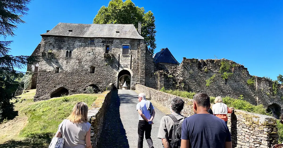 Castrum de Ségur : L’archéologie du bâti