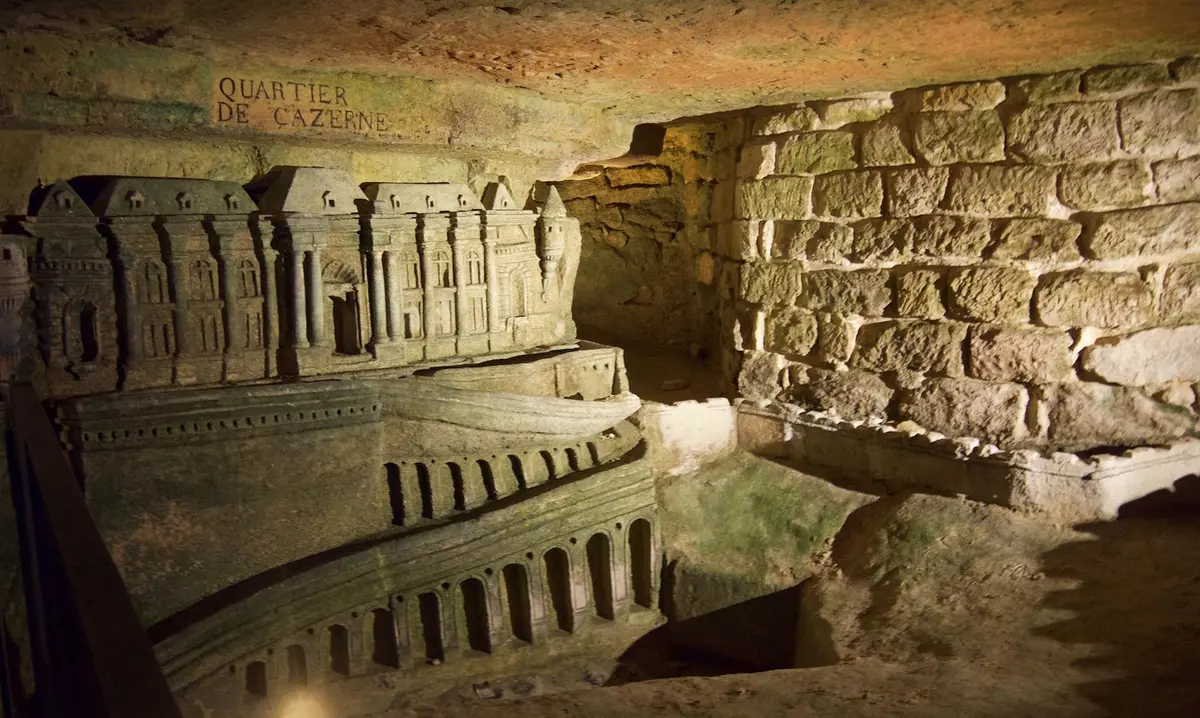 The sculptures of Decure int he locked parts of the Catacombs