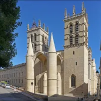 Cathédrale Saint-Pierre &copy; Jean-Pierre Dalbéra