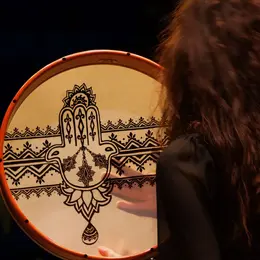 CIE Lakhdar Hanou présente LA KAHINA