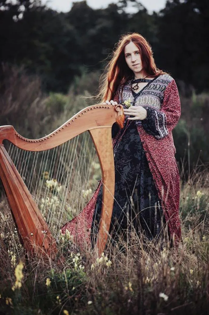 Cécile Corbel, la harpiste bretonne, donnera un concert le jeudi 3 novembre à l\'auditorium du Conservatoire