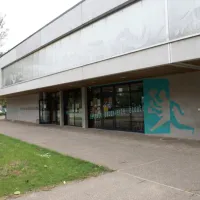 Le centre socio-culturel de la Meinau est situé dans le même bâtiment que la bibliothèque &copy; JDS