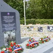 Cérémonie en hommage au général Patton et au soldats de la IIIe armée US