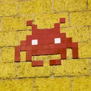 Chasse aux Invader et atelier pixel art à Paris