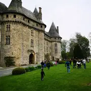 Chasse aux oeufs au château