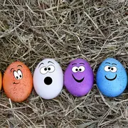 Chasse aux oeufs dans les arbres