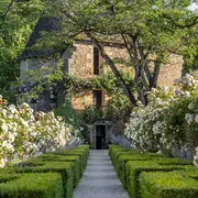 Chasse aux oeufs et décoration d'oeufs de Pâques - Châteaux en fête
