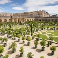Les jardins du Château de Versailles &copy; Nono vlf, CC BY-SA 4.0, via Wikimedia Commons
