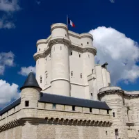 Château de Vincennes &copy; Pierre Camateros, CC BY-SA 2.5, via Wikimedia Commons