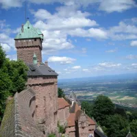 Le plus célèbre des châteaux d'Alsace, le Haut-Koenigsbourg est un site à ne pas rater&nbsp;! DR
