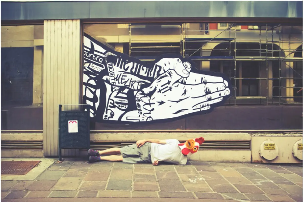 L'artiste Chifumi détourne les codes urbains