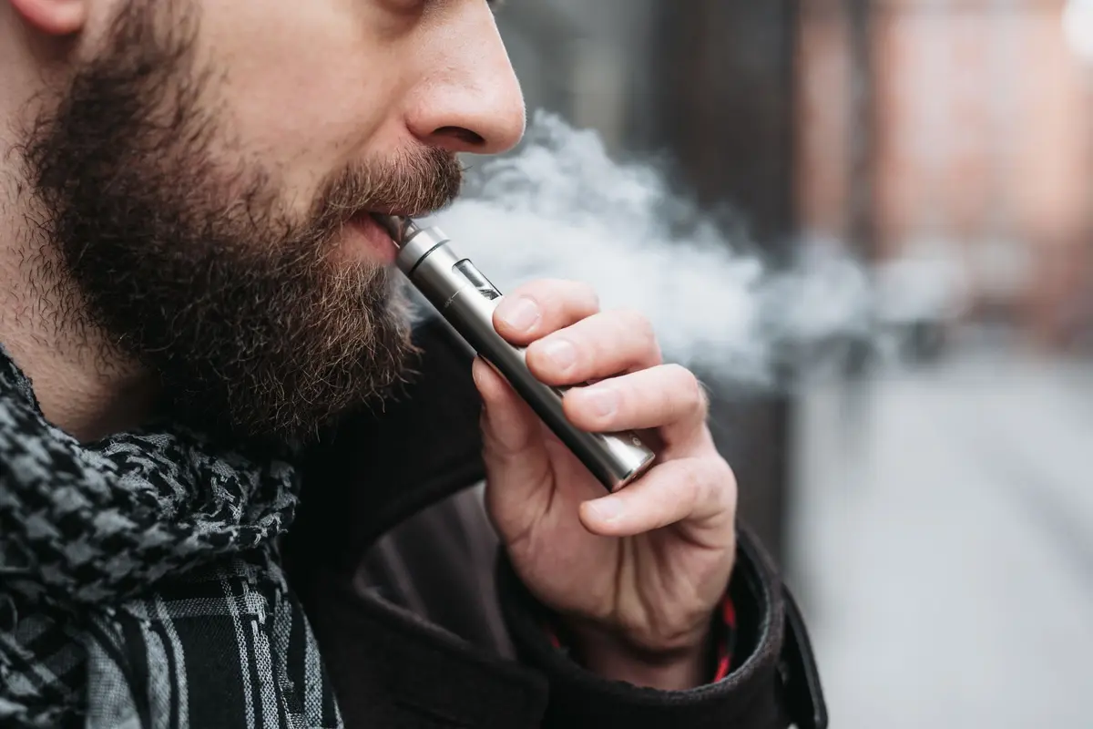 Cigarette électronique : comment choisir son matériel et ses e-liquides ?