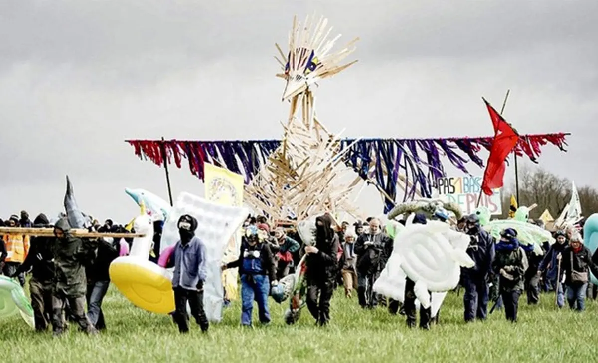 Cinéco : Soulèvements