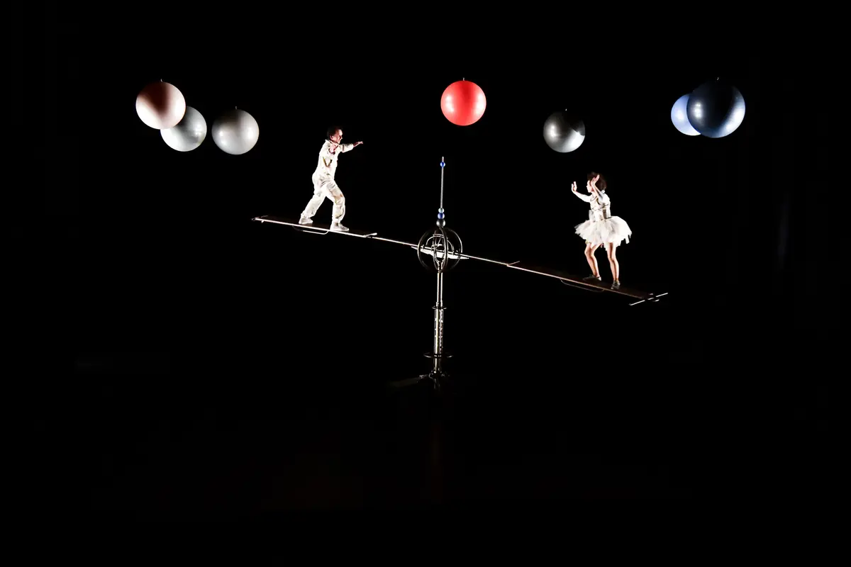 Cirque : Aux étoiles Cirque Hirsute