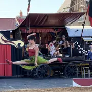 Cirque Bidon:  Sand pour Sand Bidon !