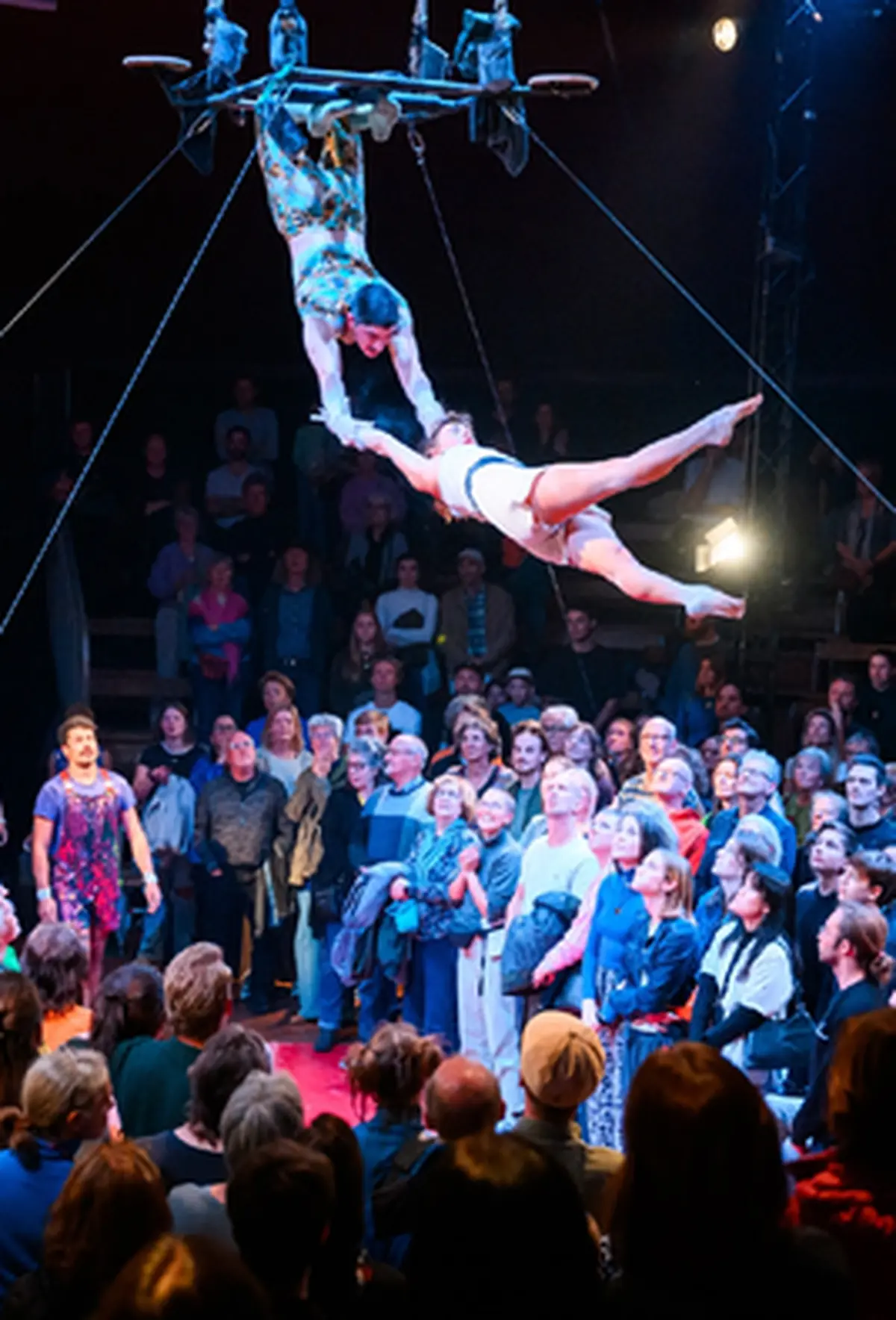 Cirque  Tout Va Hyper Bien  à Aiffres