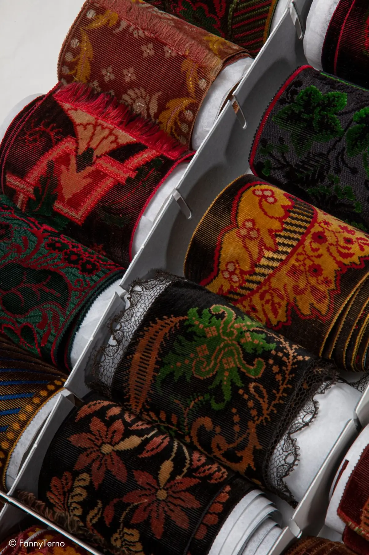 Collection - Collections - La première exposition du musée de la mode et du costume Fragonard