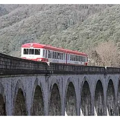 Combiné Train Rouge + Sortie Cucugnan - Quéribus - Départ De Rivesaltes Ou D'Axat