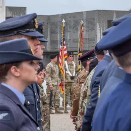 Commémoration officielle Dday OMAHA Monument de la Garde Nationale US