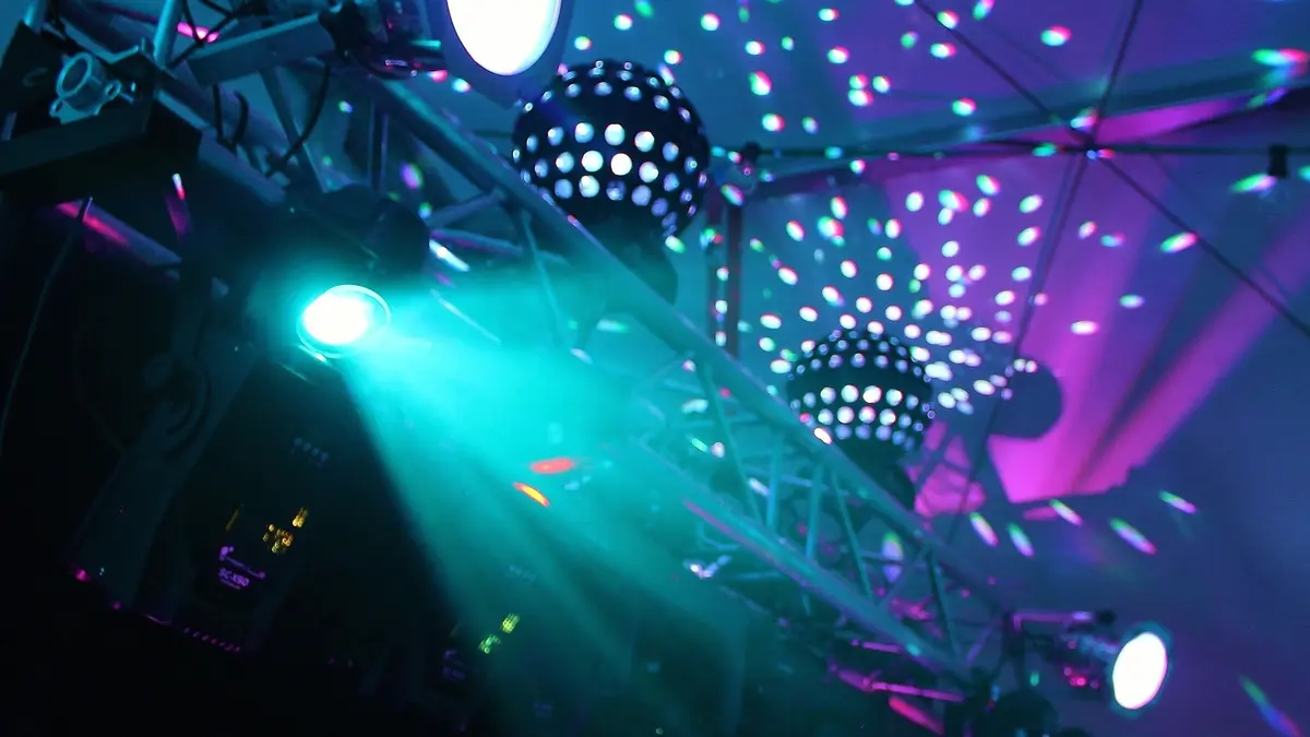 Comment Construire Un Univers - Comment Construire Un Univers Qui Ne