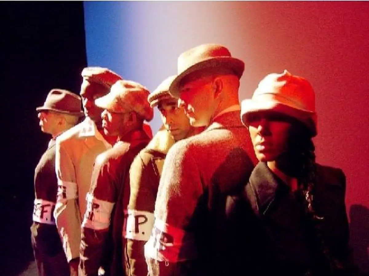 Dans «A nos morts», la compagnie strasbourgeoise Mémoires Vives bouscule l’Histoire bien-pensante en rendant hommage aux indigènes morts pour la France