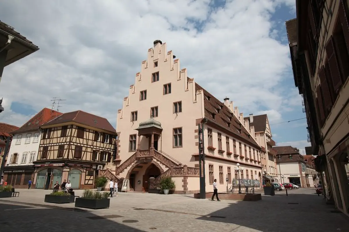 Le complexe Sainte-Barbe vu depuis la Place de la Victoire