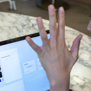 Comprendre l'IA de l'intérieur avec Teachable Machine : Atelier jeunesse