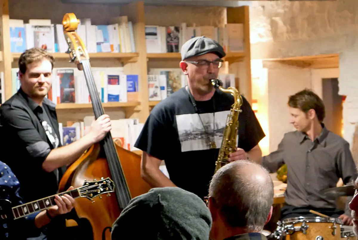 Concert à la librairie Livres Books & Cie : Kareem Kandi