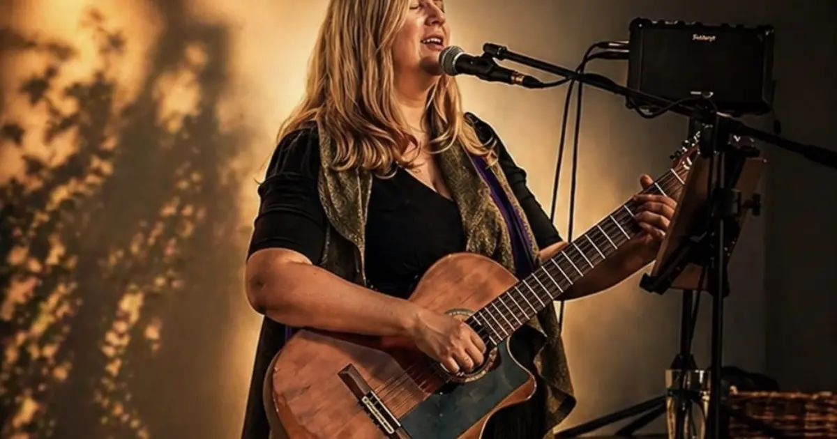 Concert au Bar du Fronton - Juliana Olm
